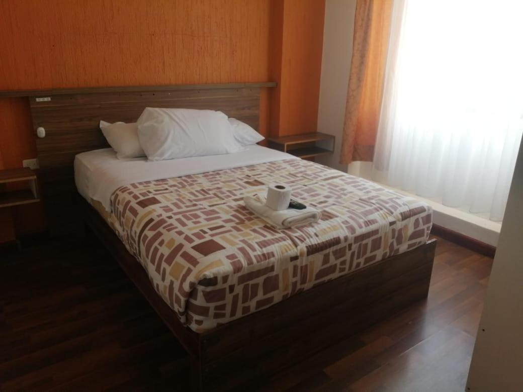 Hostal Nizza Cuenca Exteriör bild